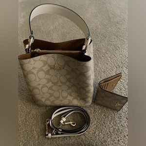 Coach purse